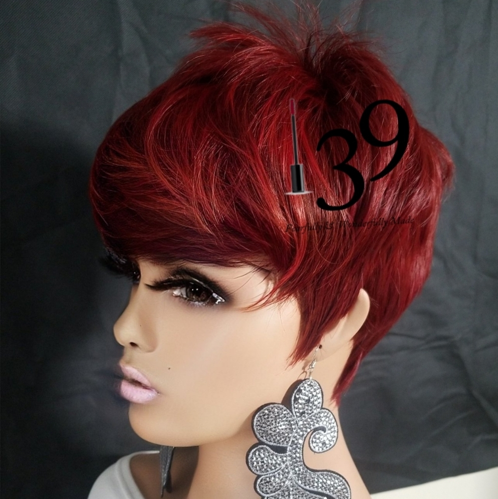 Red hot pixie wig with bangs - Picture 5 of 5